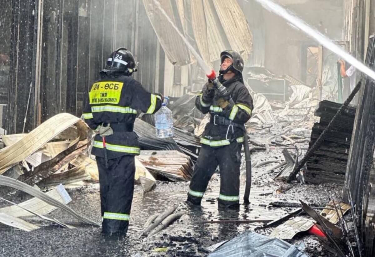 Elordada ákimshilik ǵımarat órtendi