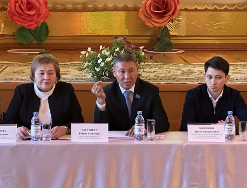 Qaırat Tastekeev: AES qurylysy uzaq merzimdi ekonomıkalyq paıda ákeledi