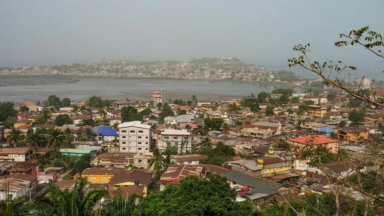 Qazaqstan azamattary taǵy bir elge vızasyz bara alady