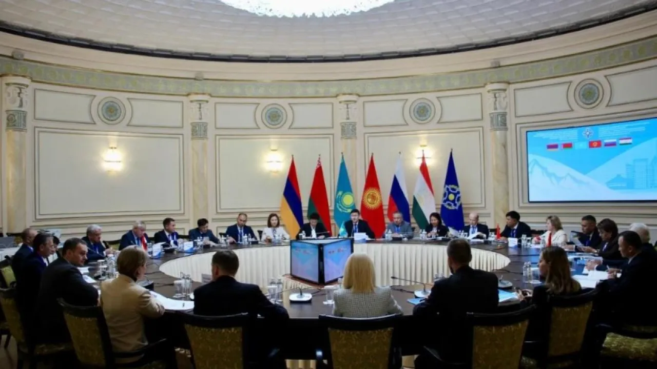 UQShU ókilderi Almatyǵa keldi