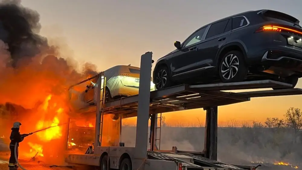 Aqtóbede  júk kóligi órtenip, eki adam zardap shekti