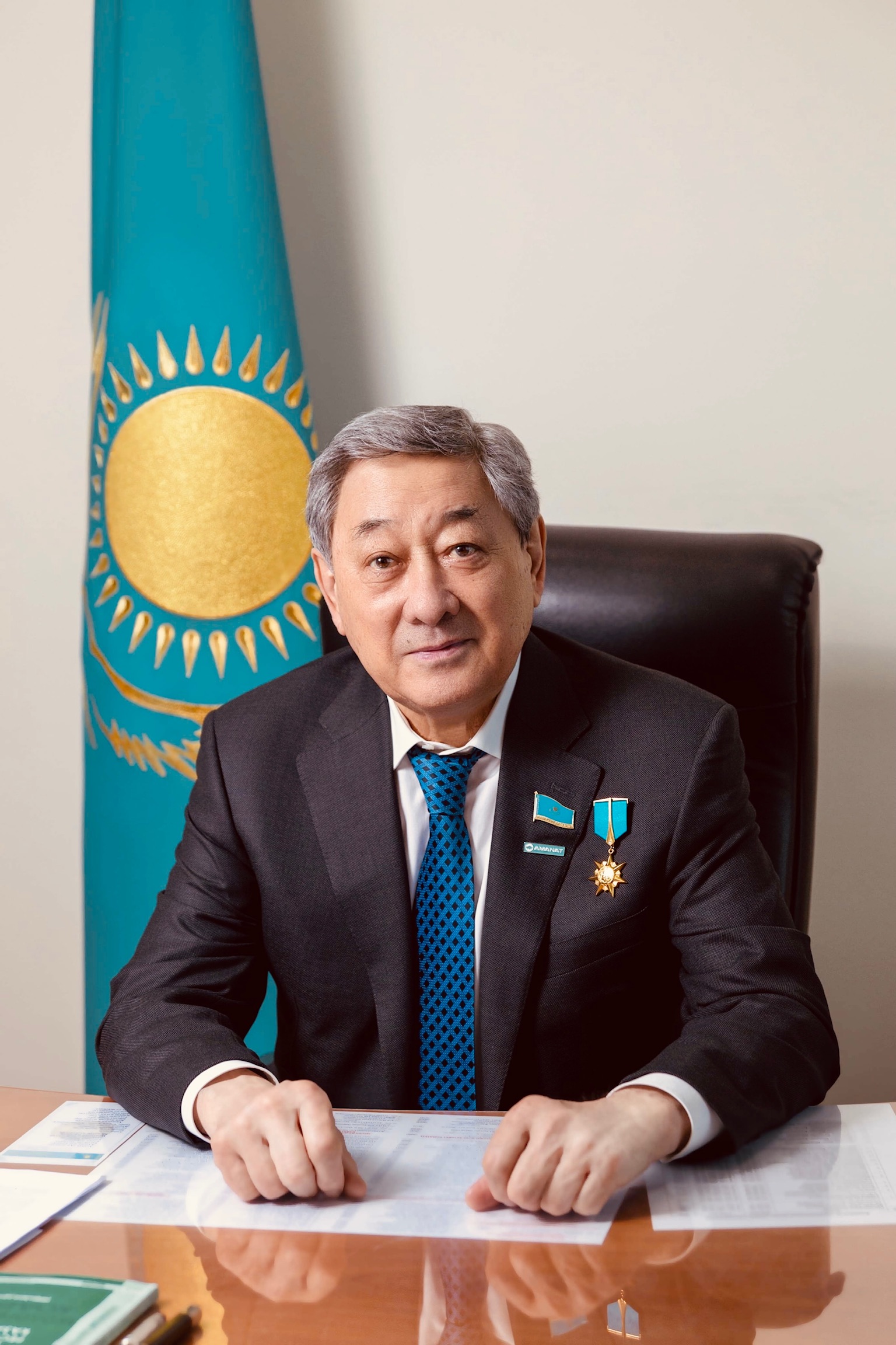 Baqtyqoja Izmuhambetov: Qarty bar eldiń qazynasy ortaımaıdy