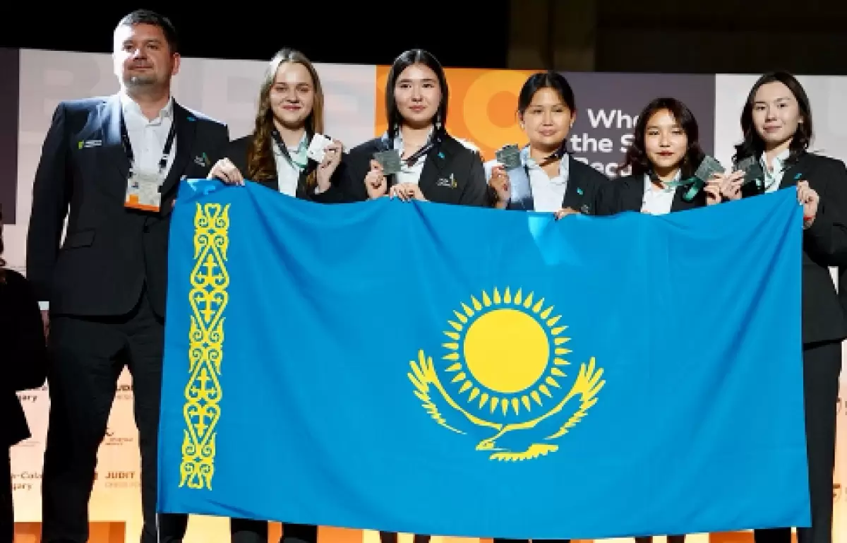 Qazaqtyń 5 shahmatshysy álemdik top-20 reıtıngin jańartty
