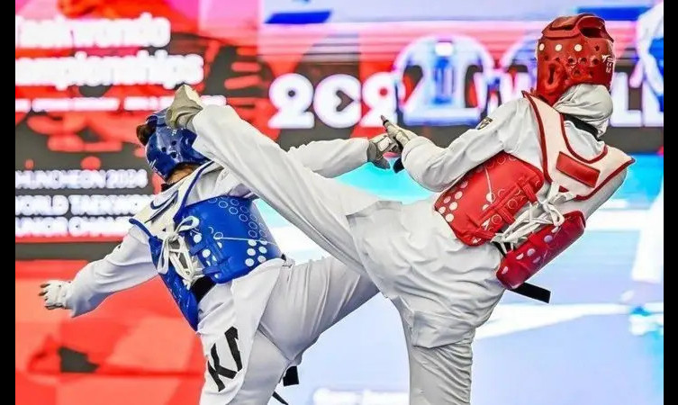 Álem chempıonaty: Taekvandoshy Nuraı Qaznabek kúmis júlde aldy