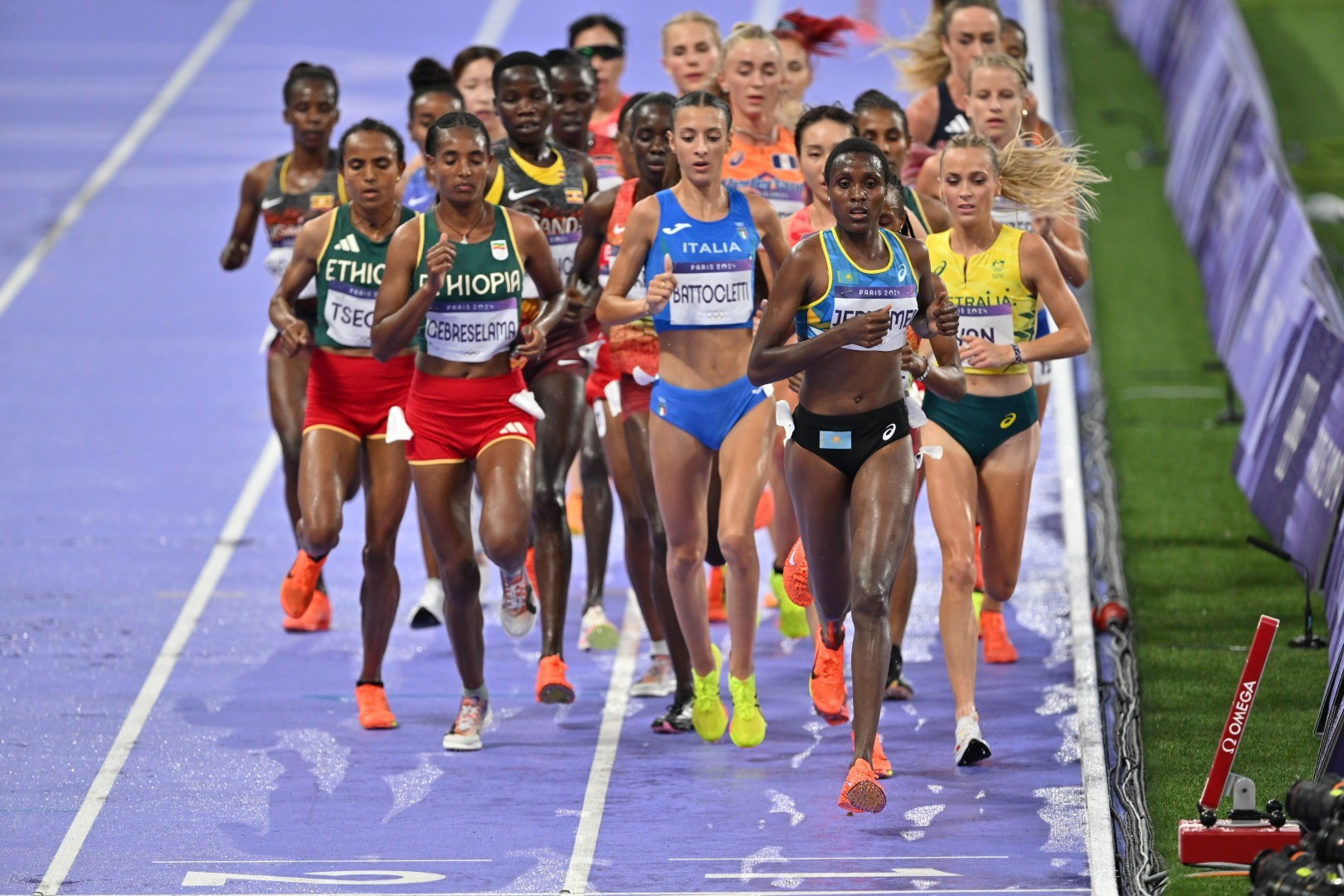 Otandasymyz Fransııadaǵy Le Lion týrnırinde top jardy