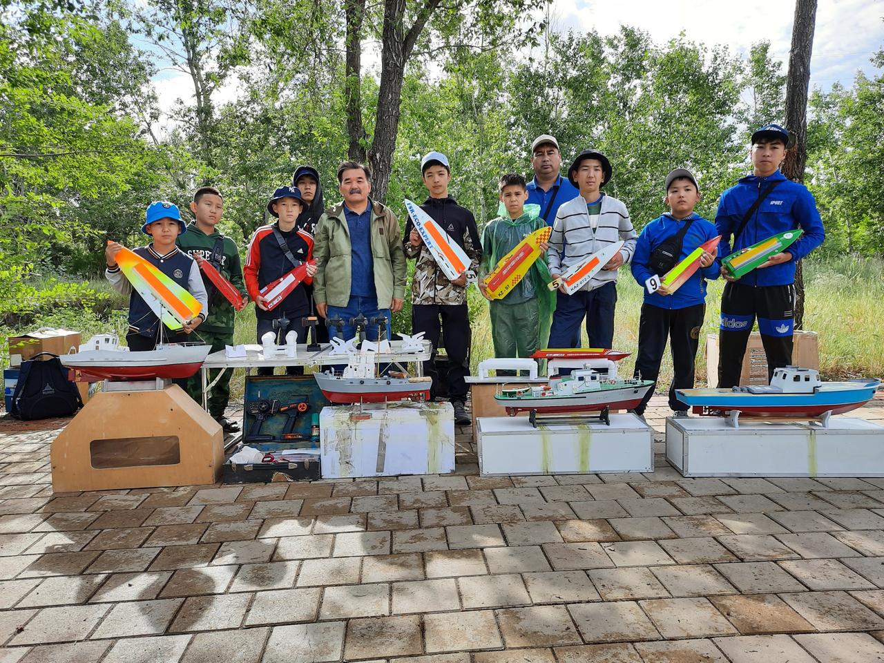 Irgeli ǵylym úıirmeden bastalady