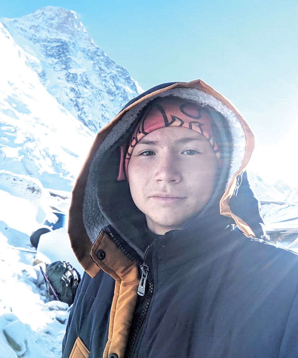 Han Táńiri bıigin baǵyndyrǵan