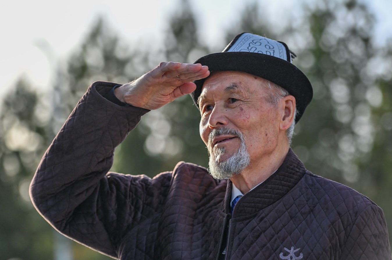 Qaıdasyń, qazaqy «shagom marsh!»