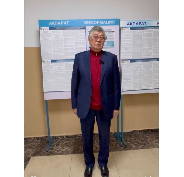 Dramatýrg Nurlan Orazalın Almatyda daýys berdi