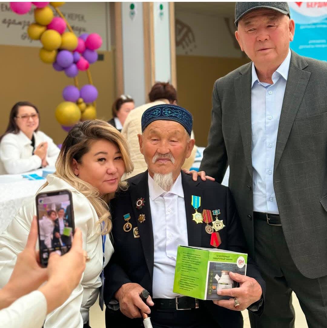 100 jastaǵy maıdanger: Referendýmǵa nemeremniń bolashaǵy úshin keldim