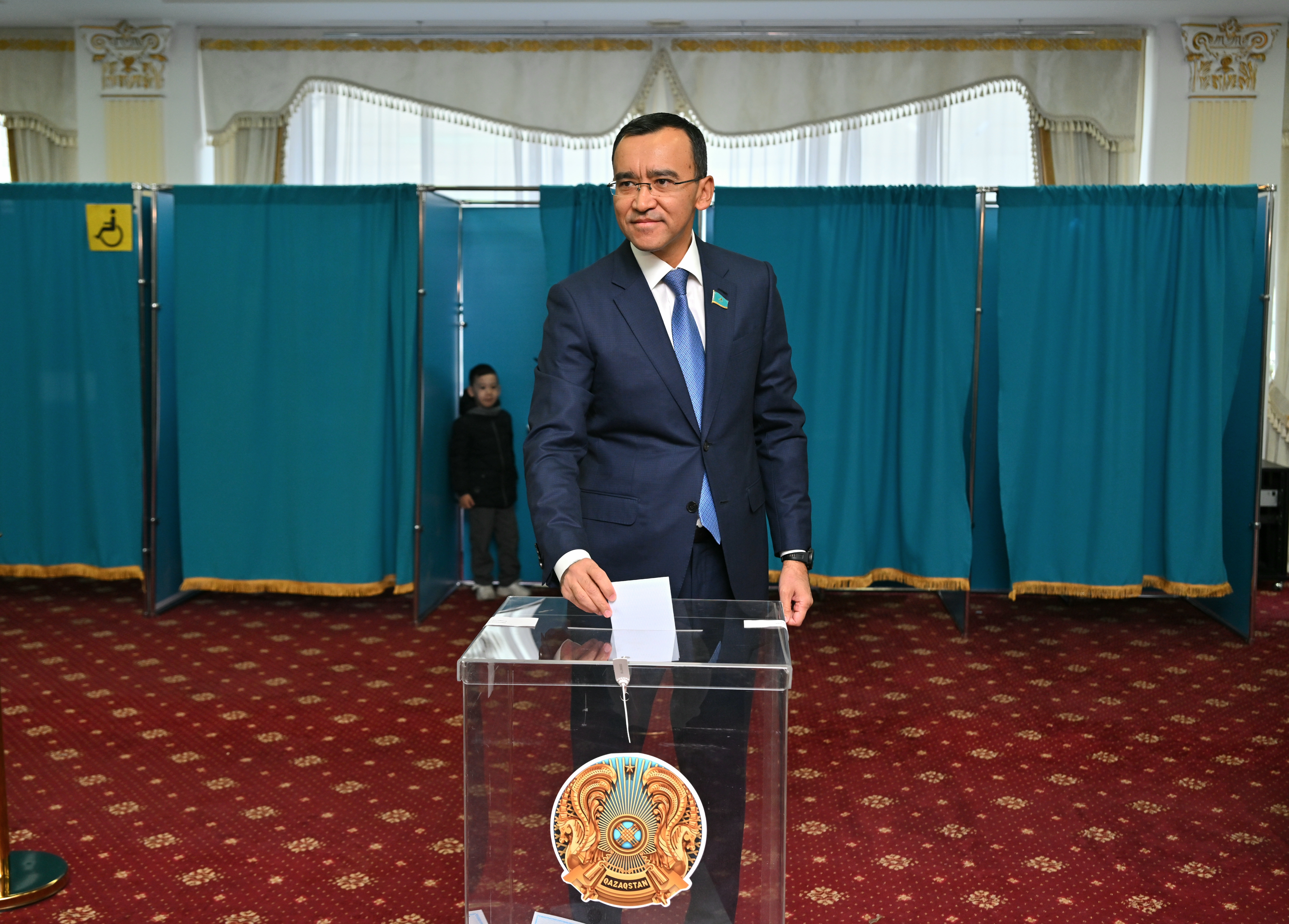 Máýlen Áshimbaev: Ár azamatqa berilgen úlken múmkindik