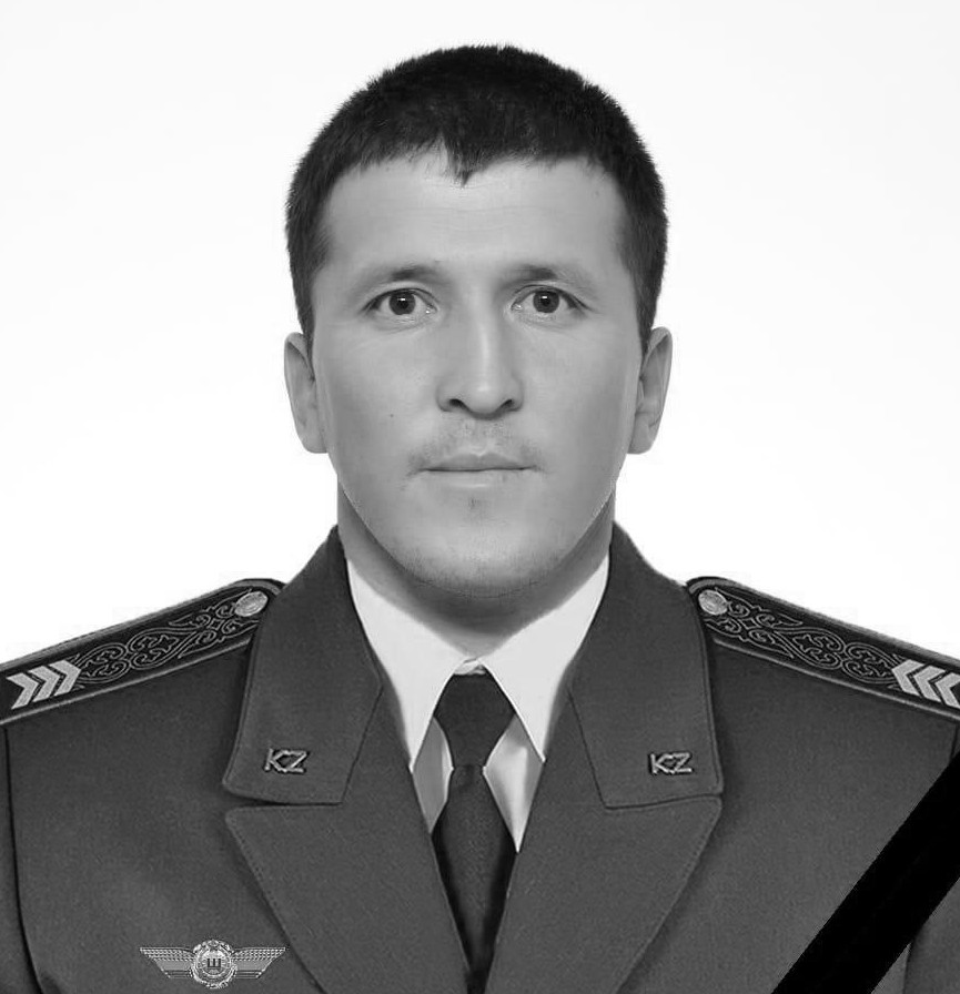 Qarqaralydaǵy dala órtin sóndirý kezinde qutqarýshy qaza tapty