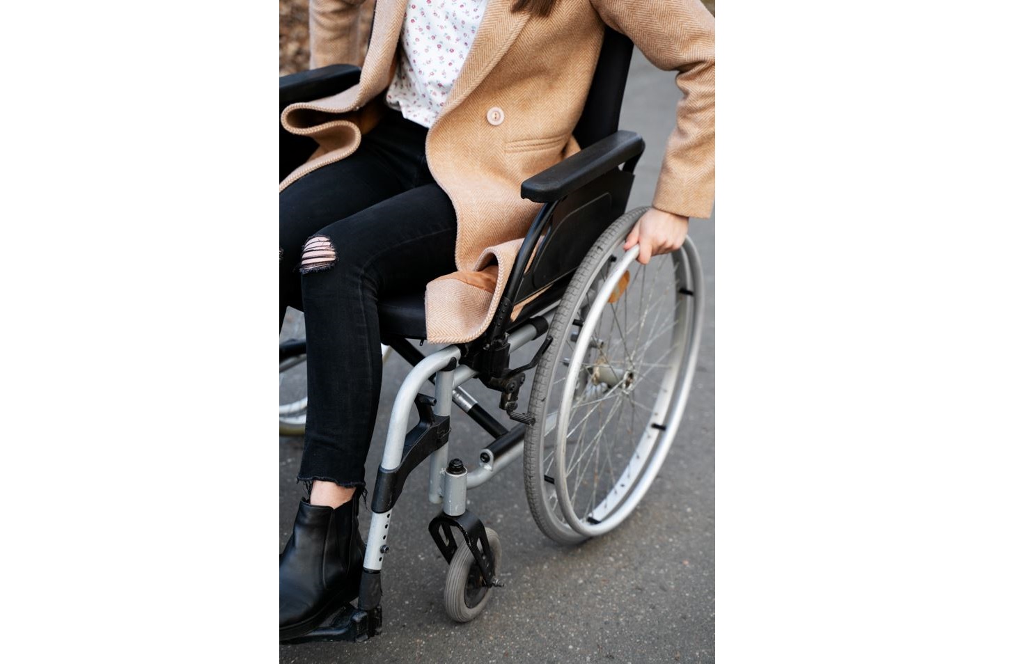 Múmkindigi shekteýli jandarǵa 777 myńnan astam áleýmettik qyzmet kórsetilgen