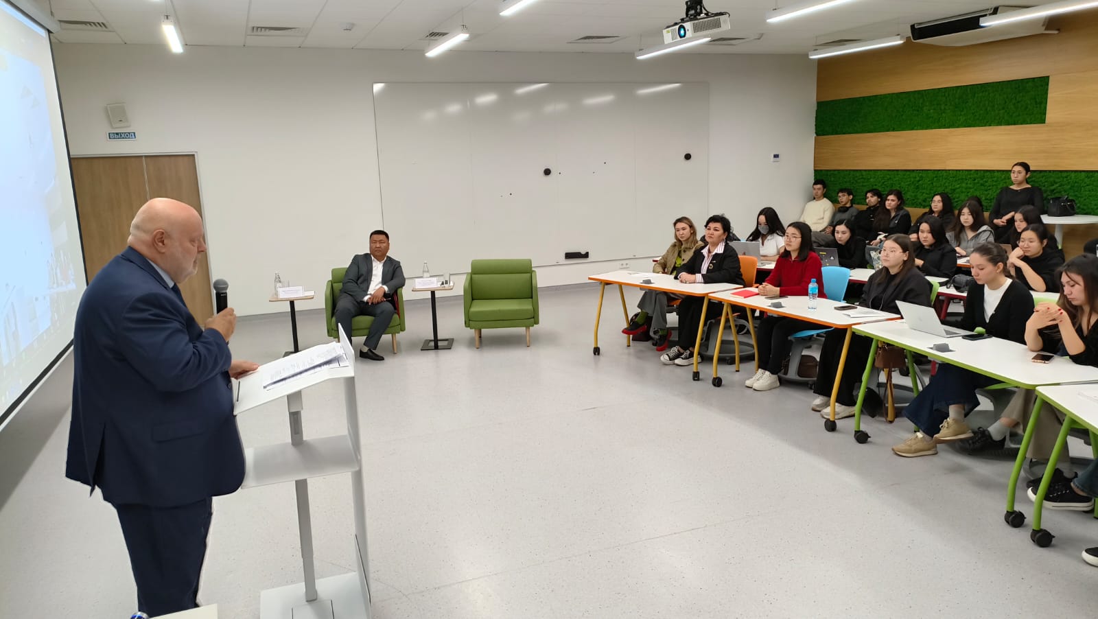 Almatyda BAQ ókilderine arnalǵan semınar ótti