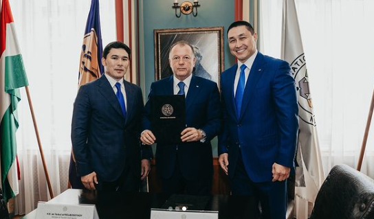 Týrızm jáne sport mınıstri dzıýdo jankúıerlerine qýanyshty habardy jetkizdi