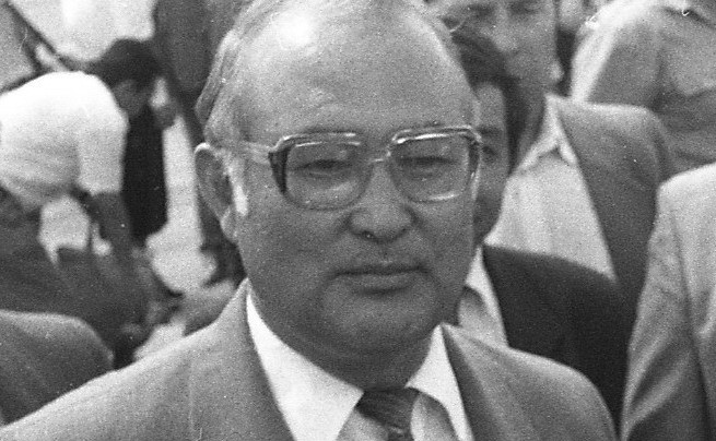 Belgili saıasatker Kenjebek Ýkın ómirden ozdy