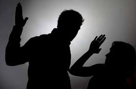 Elordada tanys qyzyn uryp-soqqan jigit qamaýǵa alyndy