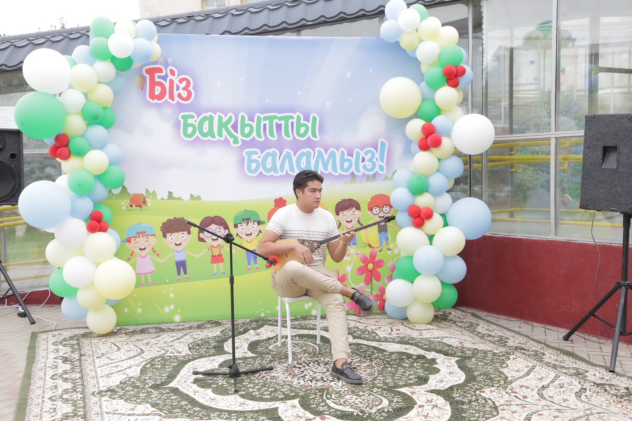 Múgedektigi bar azamattar turaqty jumyspen qamtyldy