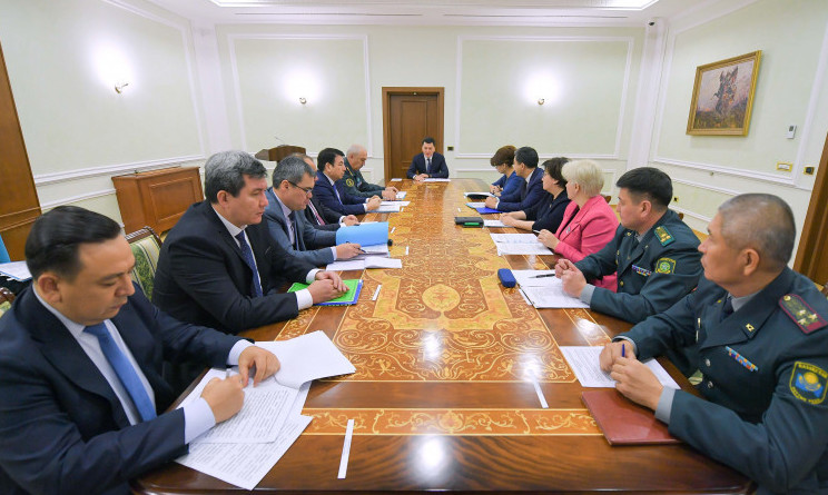 Aqordada áskerı-patrıottyq tárbıe berý máselesi talqylandy