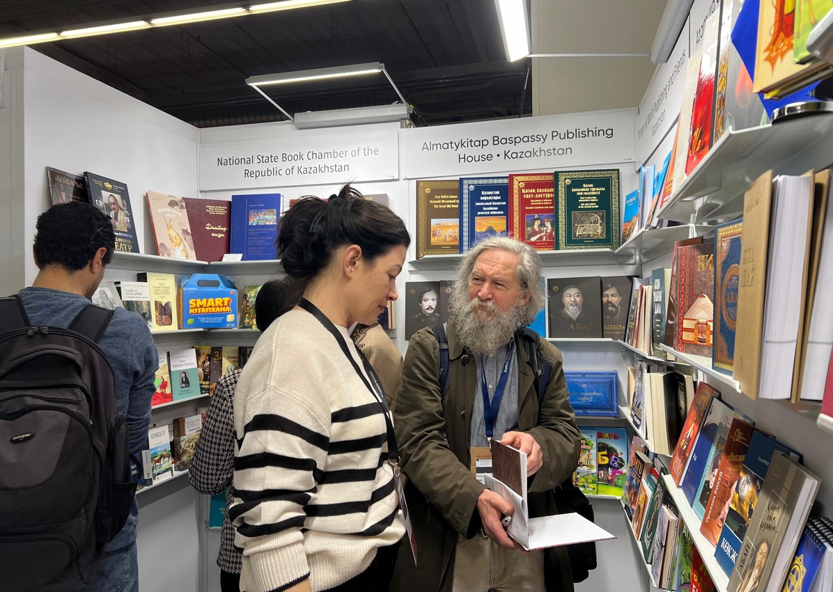 Qazaq kitaptary – Eýropa tórinde