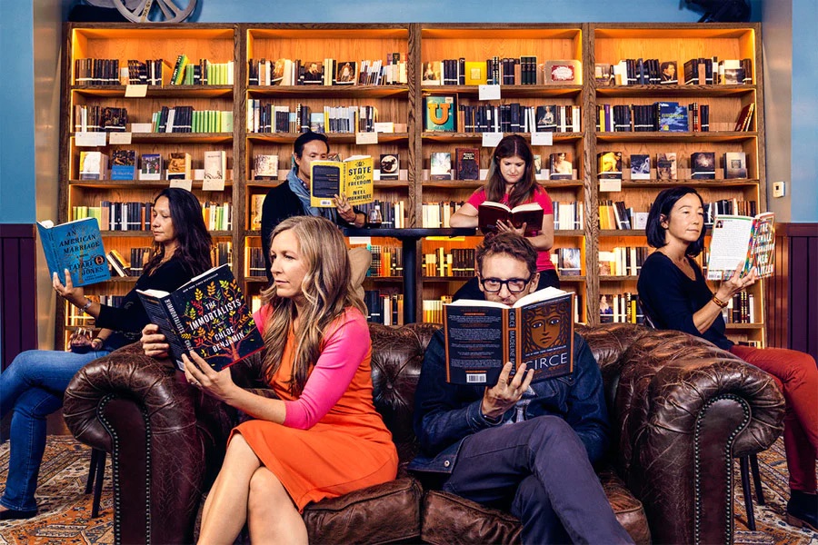 Vashıńtonnan sóılep turmyz...