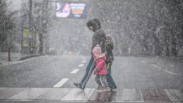 Qar jaýyp, kóktaıǵaq bolady: Búgingi aýa raıy boljamy qandaı