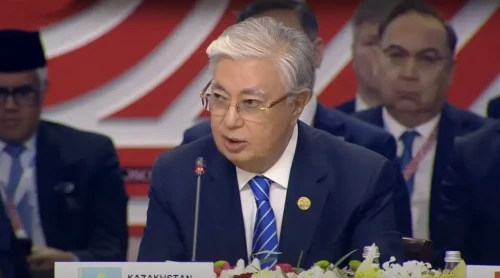 BRIKS jahandyq tartylys ortalyǵyna aınaldy - Prezıdent