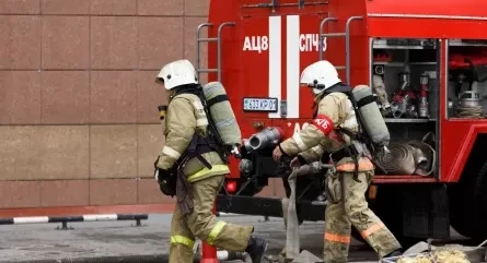 Almatyda bes qabatty úıden órt shyqty