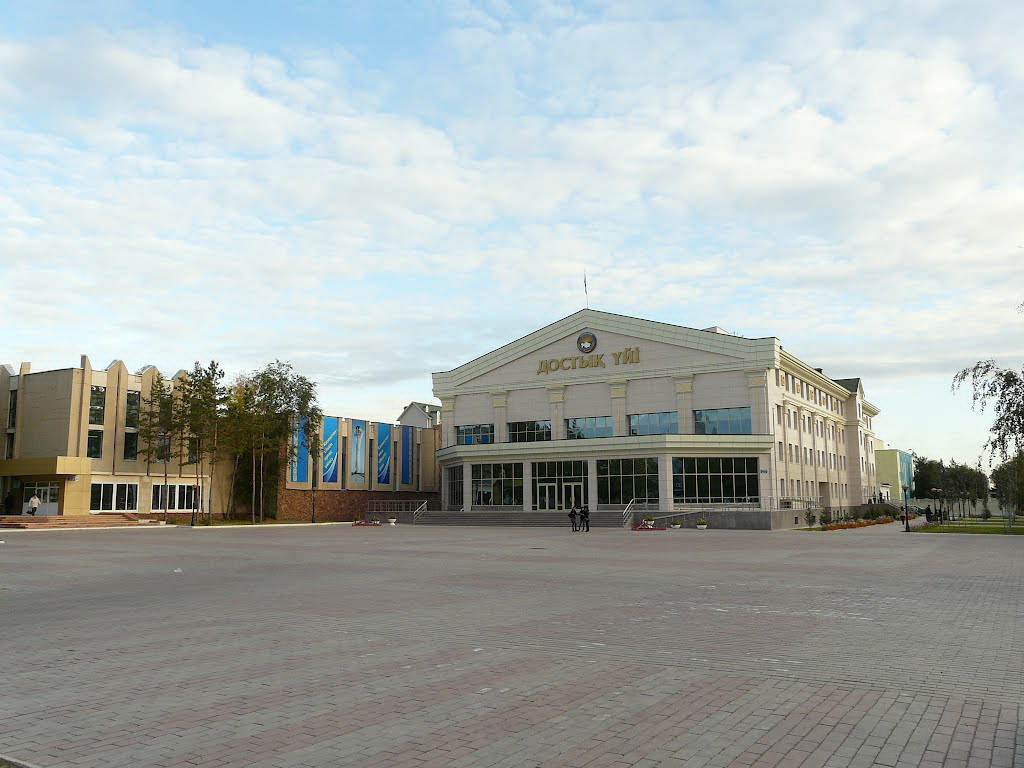 Til klýbtarynyń arnasy keńeıedi