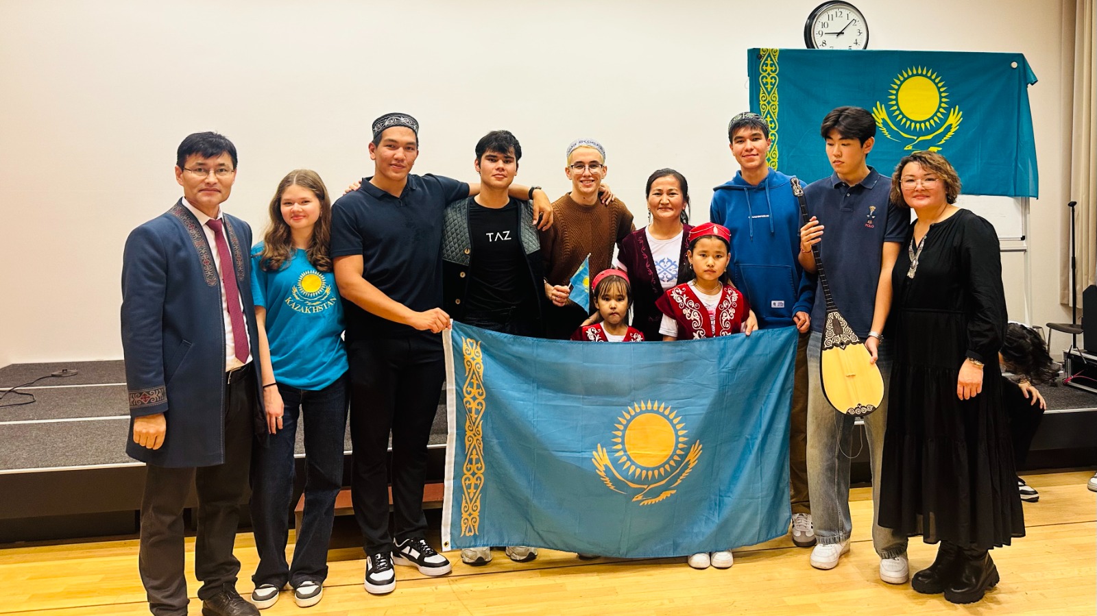 Germanııanyń Bremen qalasynda Respýblıka kúni toılandy