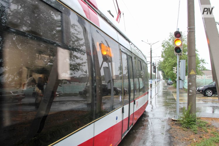 Pavlodarda tramvaı jol apatyna ushyrady