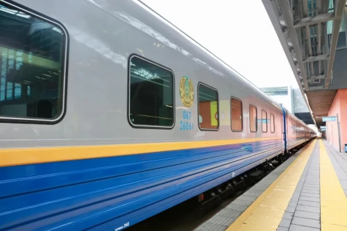«Astana-Semeı» baǵyty boıynsha qatynaıtyn vagondar jańartyldy