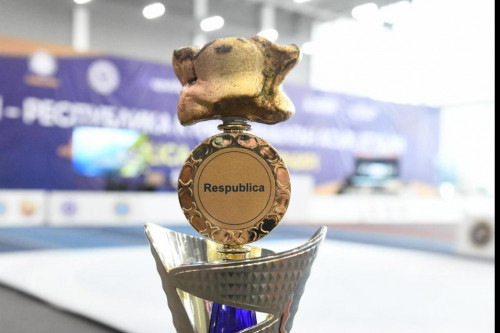 Tuńǵysh ret asyq atýdan ashyq týrnır ótti