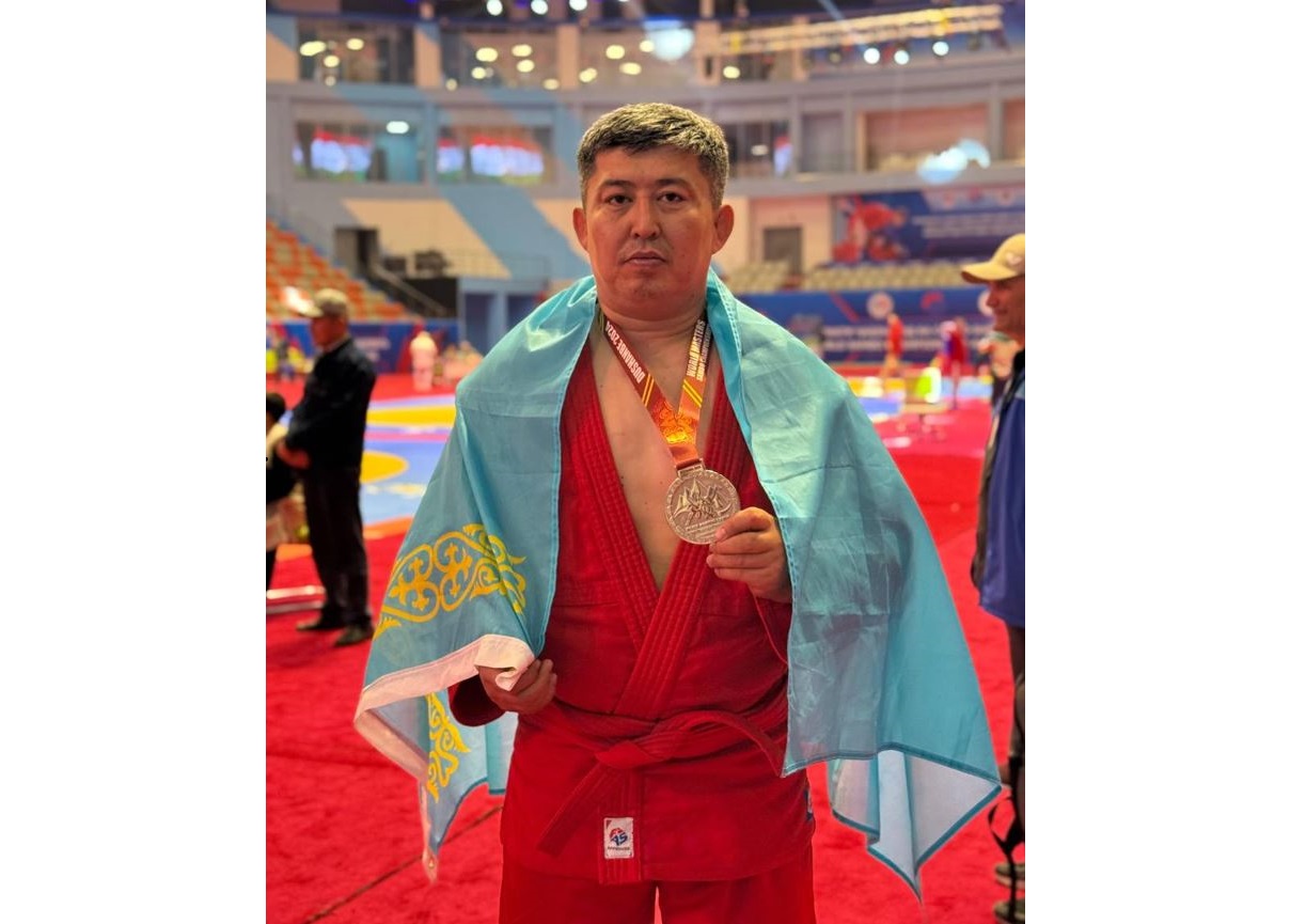 Ádilet keńesshisi sambodan álem chempıonatynda «kúmis» enshiledi