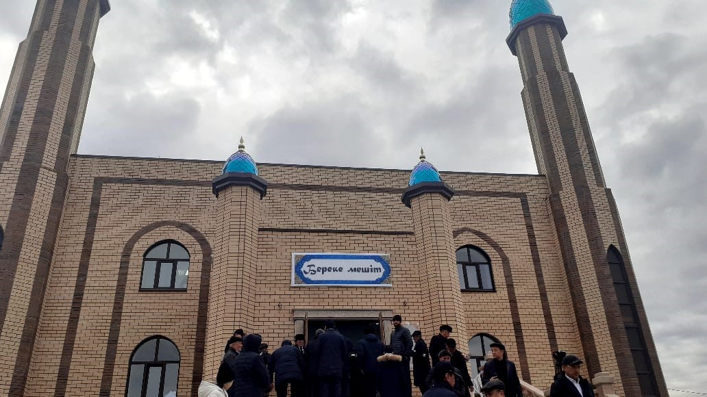 El birligin aıqyndaǵan meshit