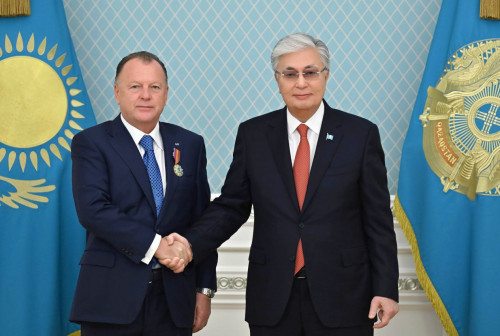 Memleket basshysy Halyqaralyq dzıýdo federasııasynyń prezıdentin qabyldady