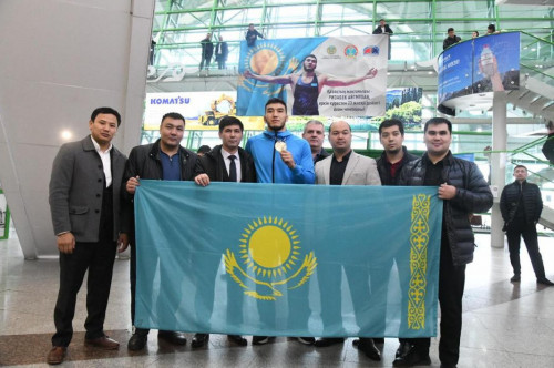 Jankúıerler Rızabek Aıtmuqandy qoshemetpen qarsy aldy