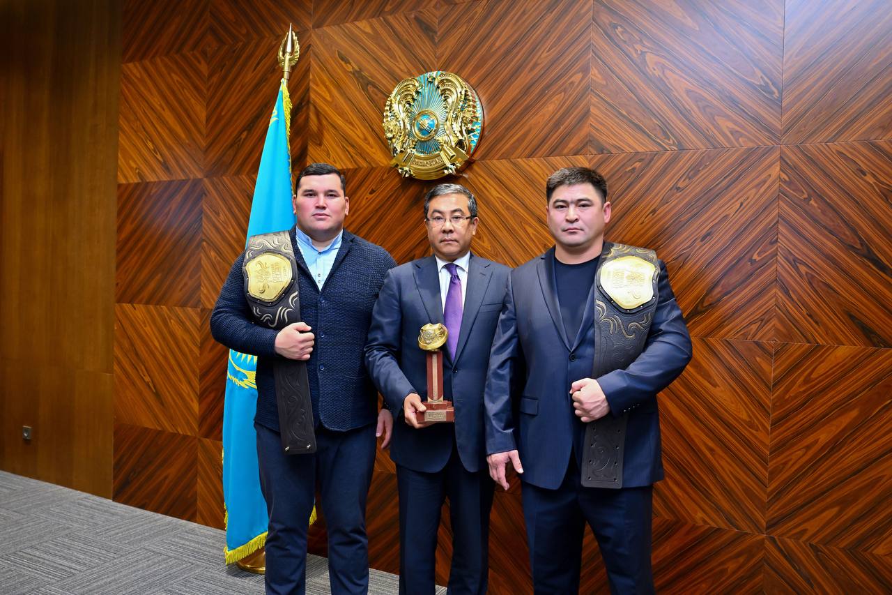 «Qazaqstan barysyna» – páter men kólik