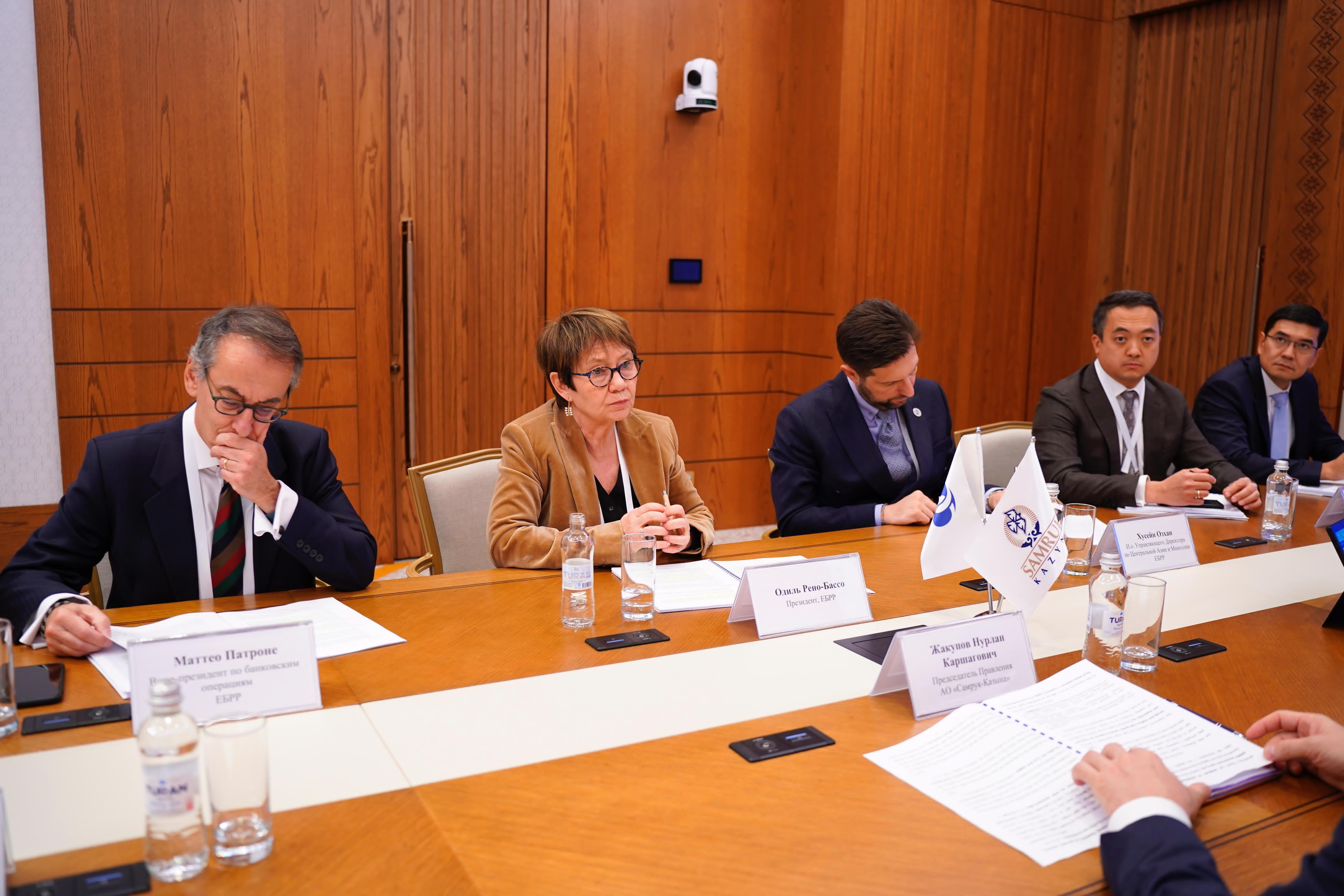 EQQDB prezıdenti «Samuryq-Qazyna» AQ satyp alý rásimderine oń baǵa berdi