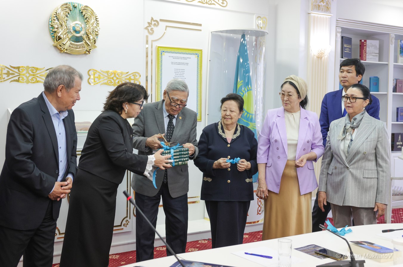 Jazýshynyń shyǵarmashylyq zerthanasy