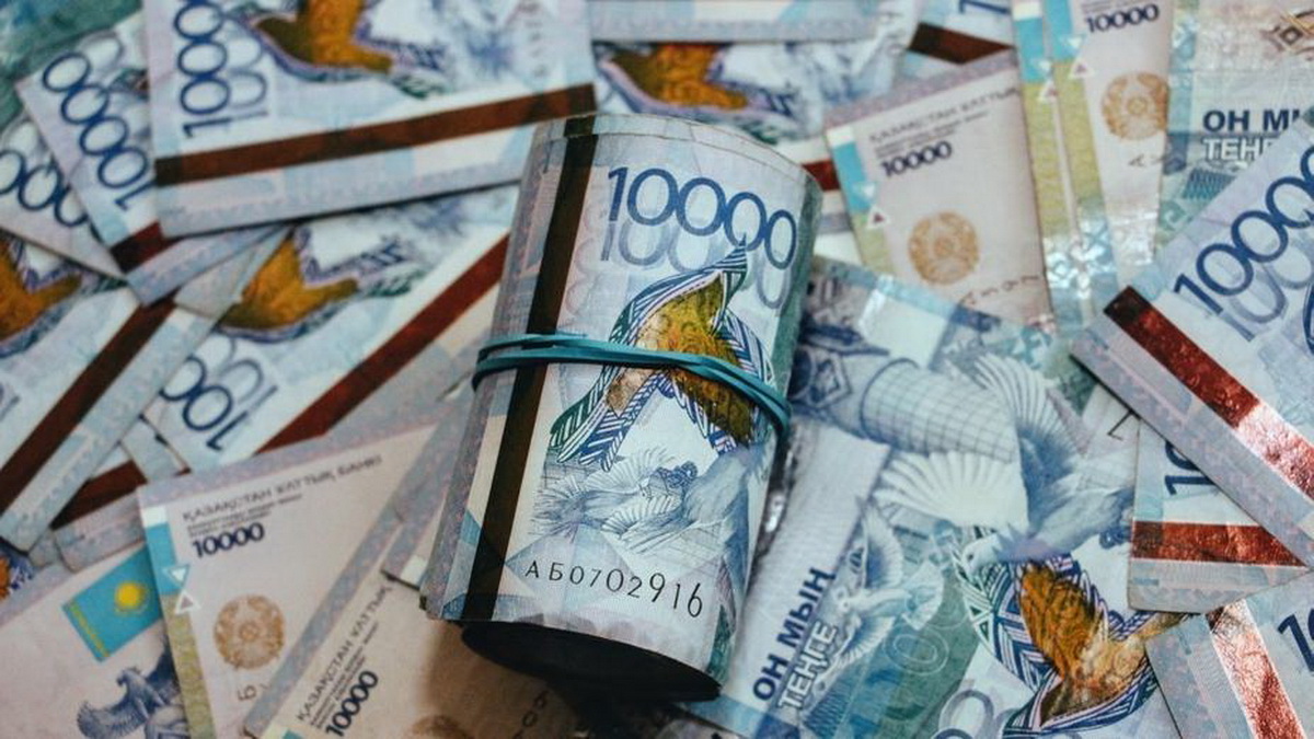 Endi memlekettik qyzmetshilerge syıaqy berilmeıtini ras pa