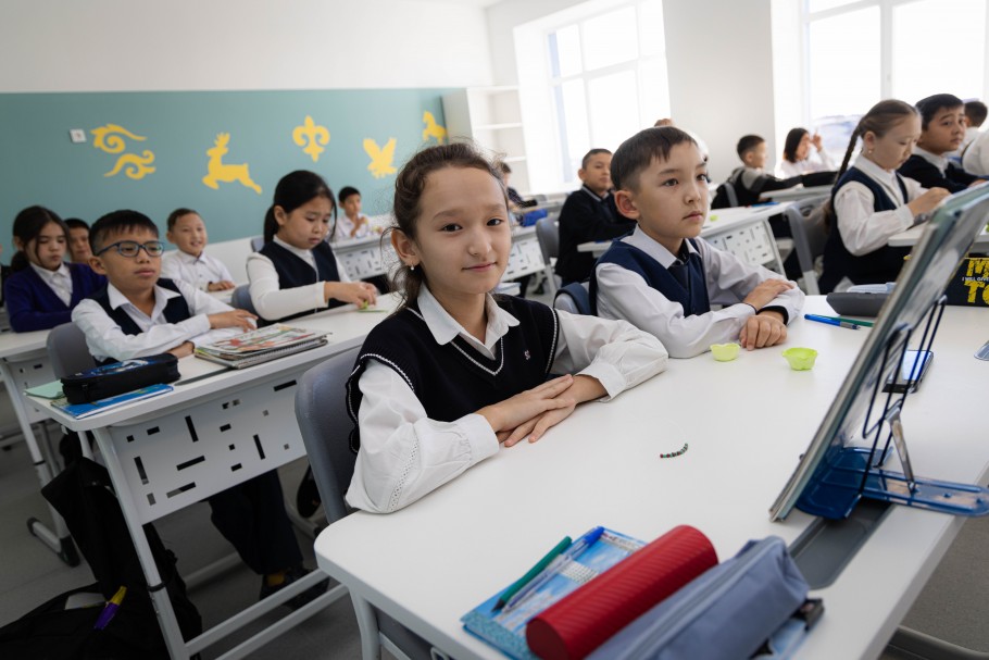 Izashar jaıly mektep