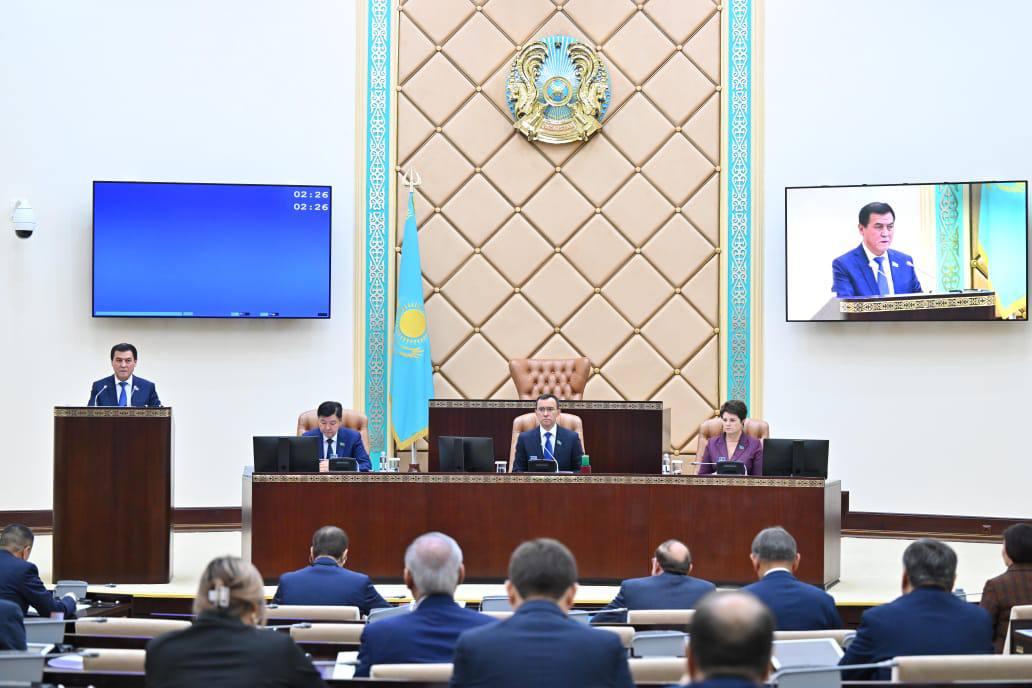 Senatta sot júıesin reformalaý týraly zań maquldandy