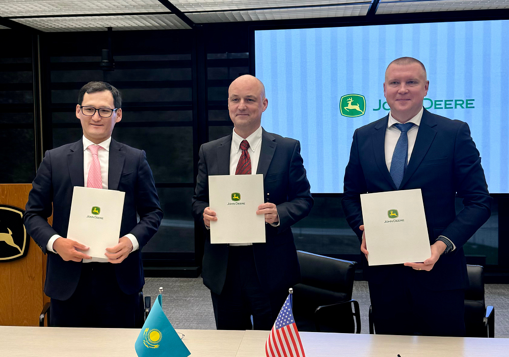 Aýyl sharýshylyǵyn damytýǵa baǵyttalǵan memorandýmǵa qol qoıyldy