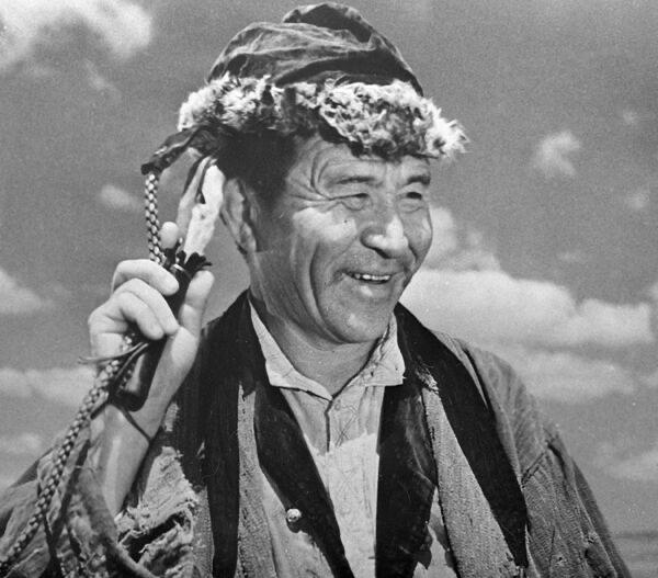 Aldarkóse Almanııaǵa barǵanda...