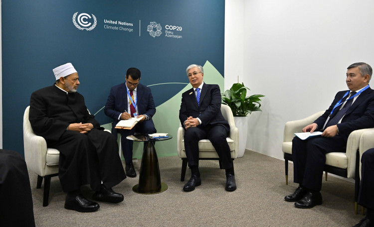 Prezıdent «Ál-Azhar» ýnıversıtetiniń Joǵarǵy ımamymen áńgimelesti