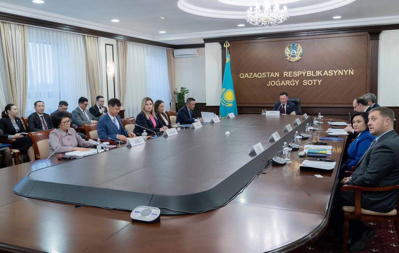 Joǵarǵy Sot ınternet-alaıaqtyqtan zardap shekkenderdiń múddesin qorǵaıdy