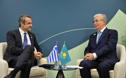 Memleket basshysy Grekııa Premer-mınıstrimen kezdesti