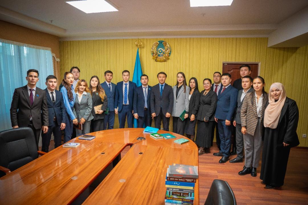 Atyraý belsendileri – elordada