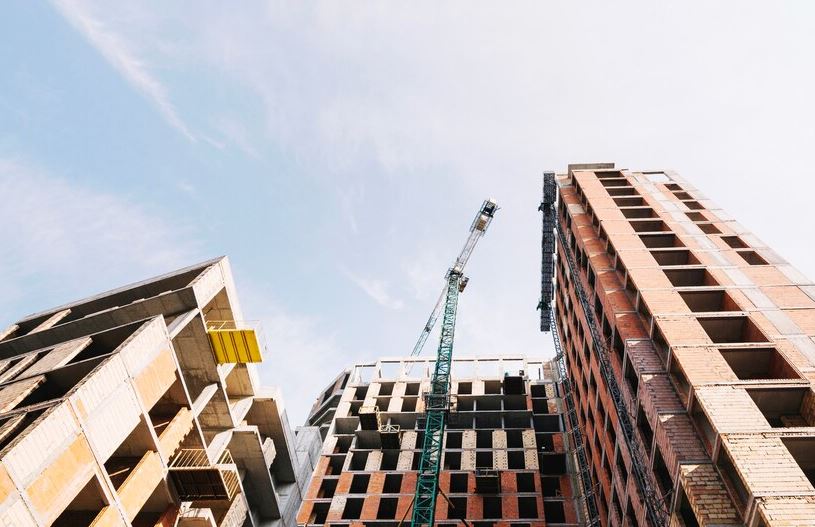 Almaty oblysynda turǵyn úı qurylysy qarqyn aldy